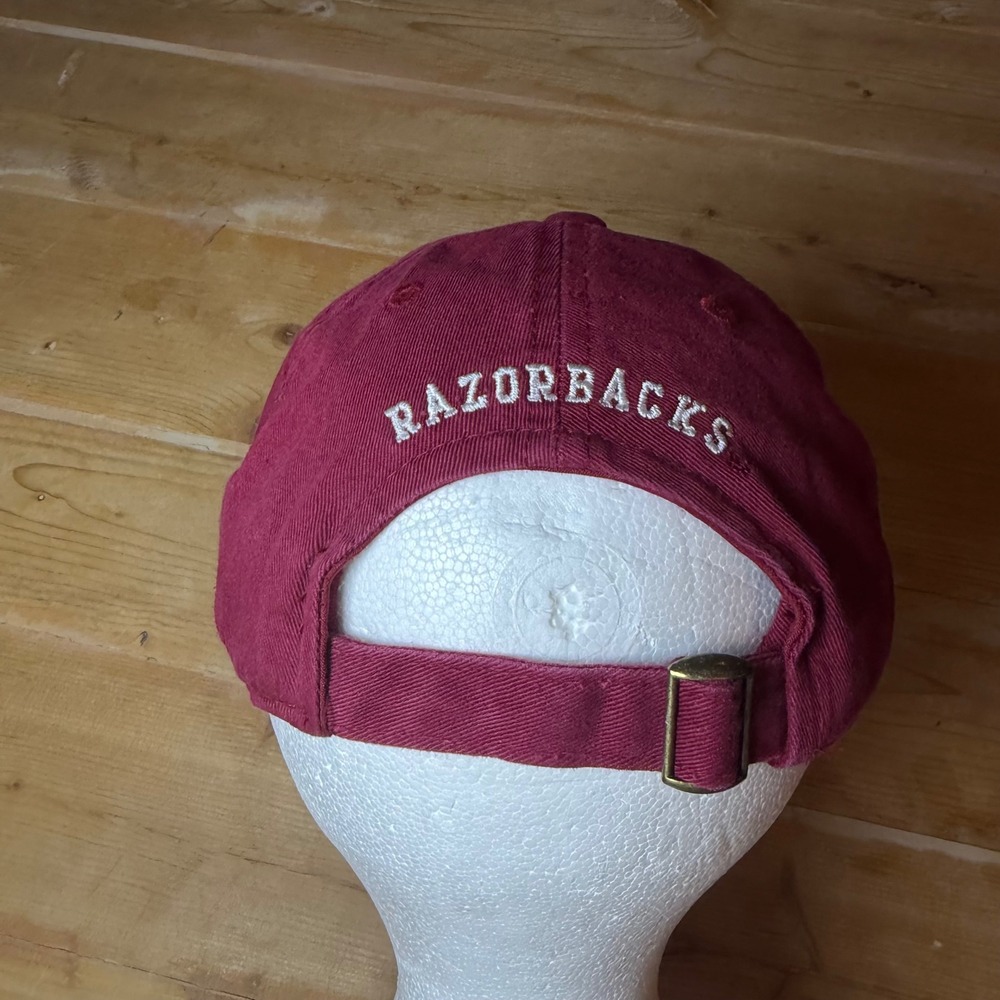 Arkansas Razorbacks Hat Bundle University of Arkansas‎ UofA Cardinal Red Cap Lot - Picture 4 of 7
